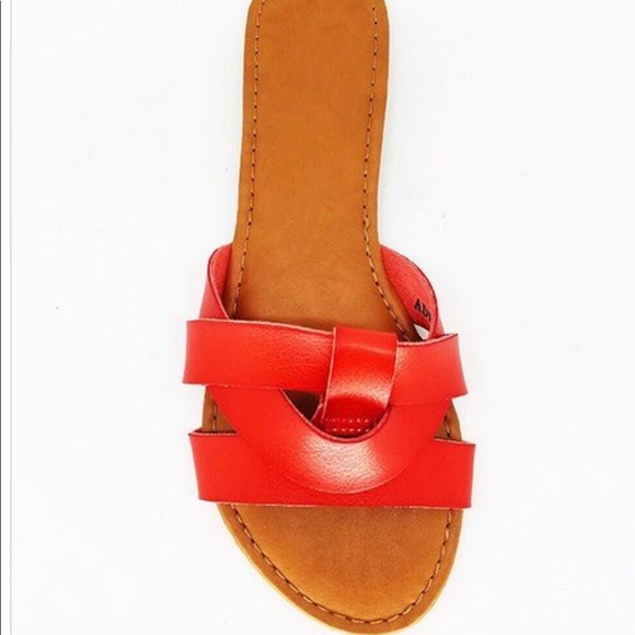 ‼️PRICE IS FIRM‼️Red women sandals/slippers - Picture 3 of 3